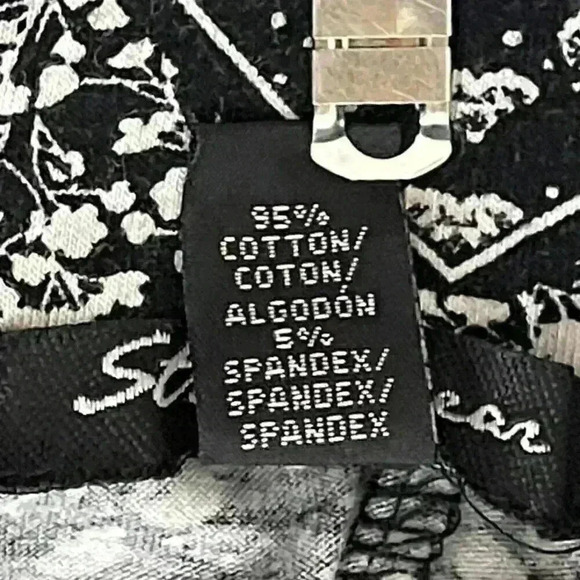 STREETWEAR SOCIETY ladies skirt large black/white‎ with flowers - Picture 6 of 6